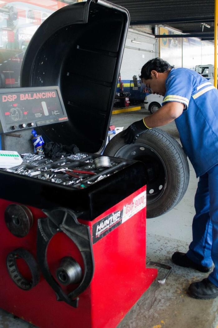 Images Eurollantas Sucursal Glorieta