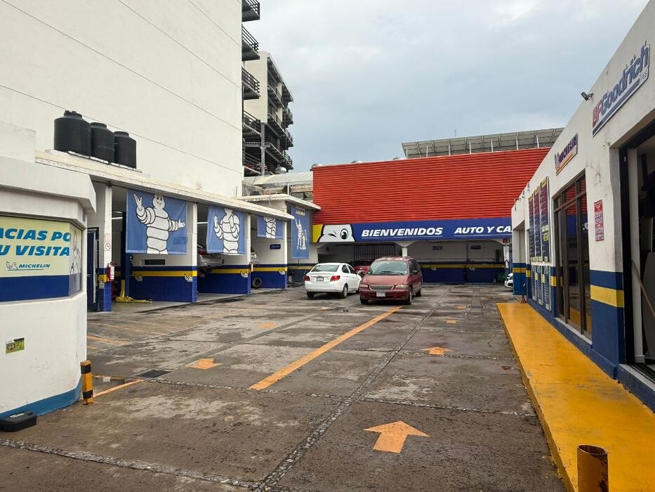 Images Michelin Car Service Eurollantas Suc. Carranza