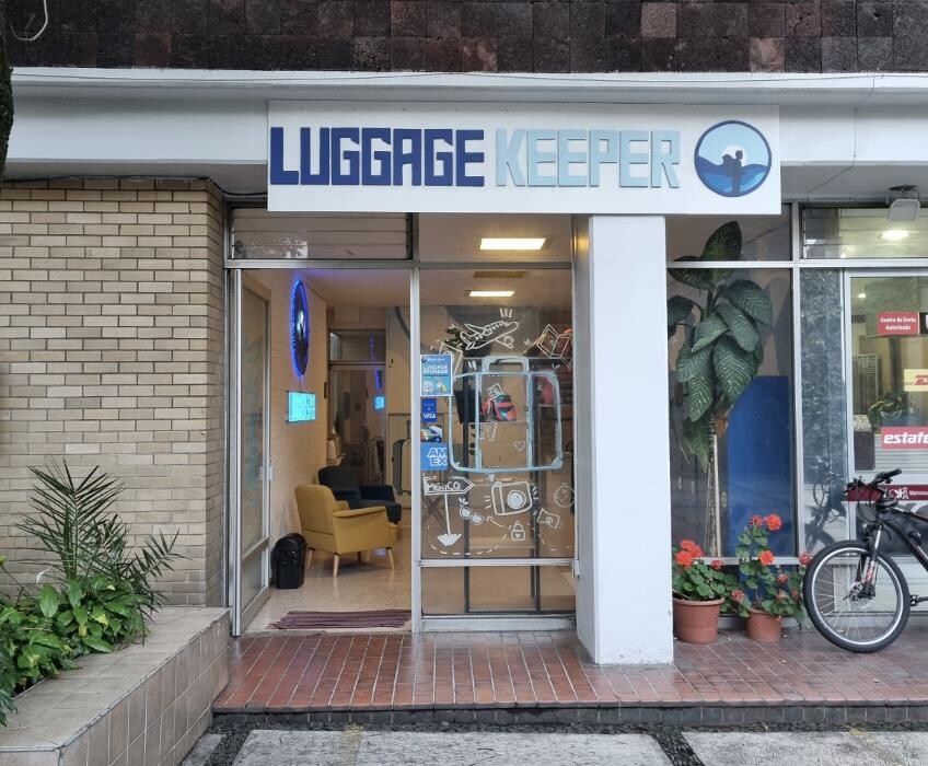 Images Luggage Storage The Angel Of Independence - Radical Storage