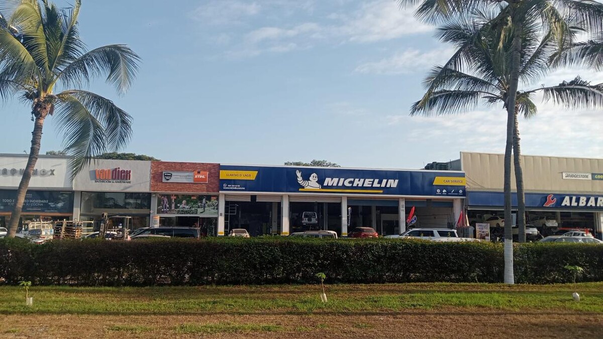 Images Michelin Car Service- Llantas D´ Lago Puerto Vallarta