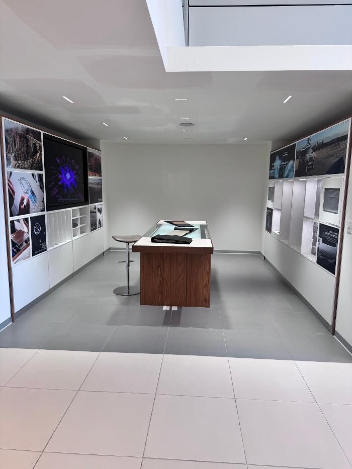 Images Agencia Land Rover Interlomas