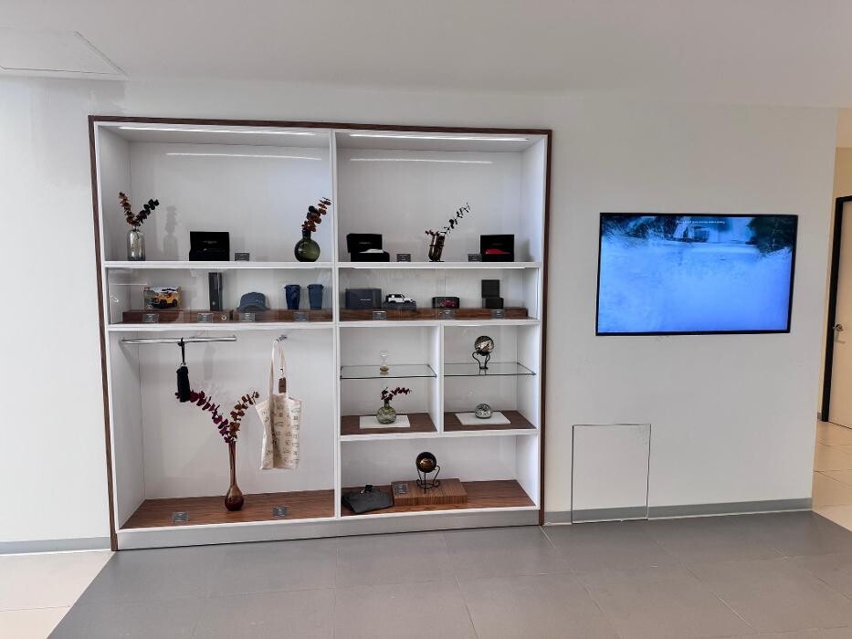 Images Agencia Land Rover Interlomas