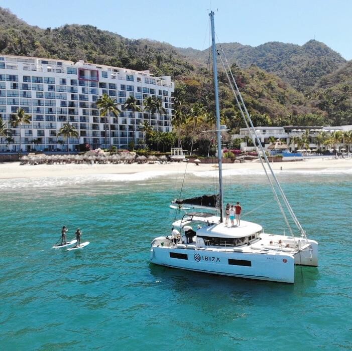 Images Float Boat Adventure - Catamaran & Yacht Rentals