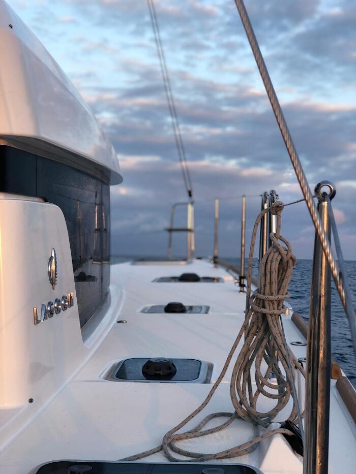 Images Float Boat Adventure - Catamaran & Yacht Rentals