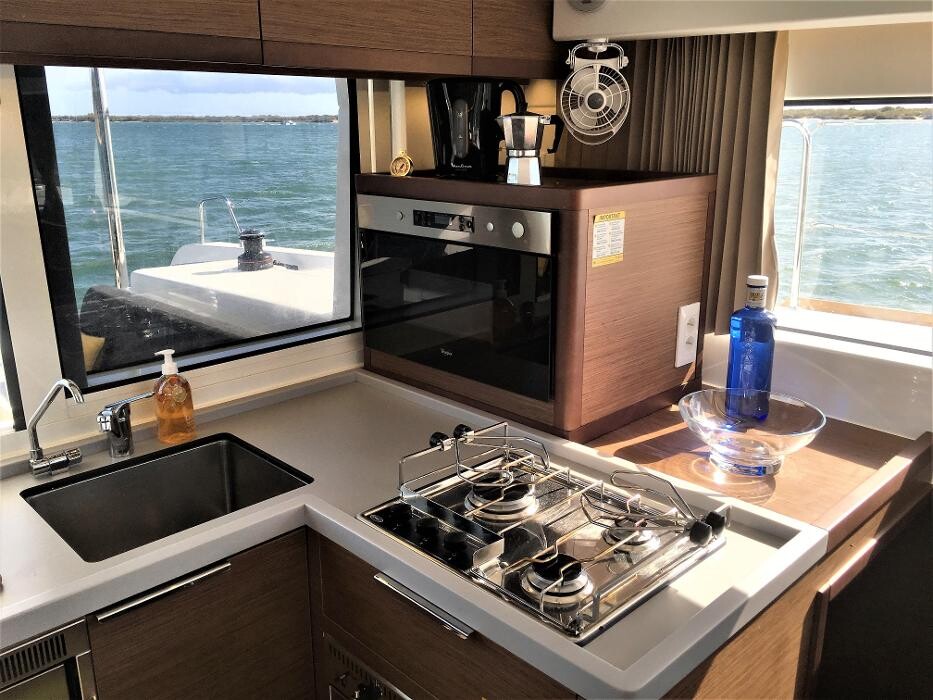 Images Float Boat Adventure - Catamaran & Yacht Rentals