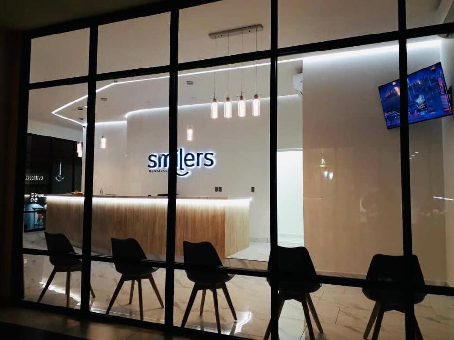 Images Smilers dental Clinic Sucursal gran vía