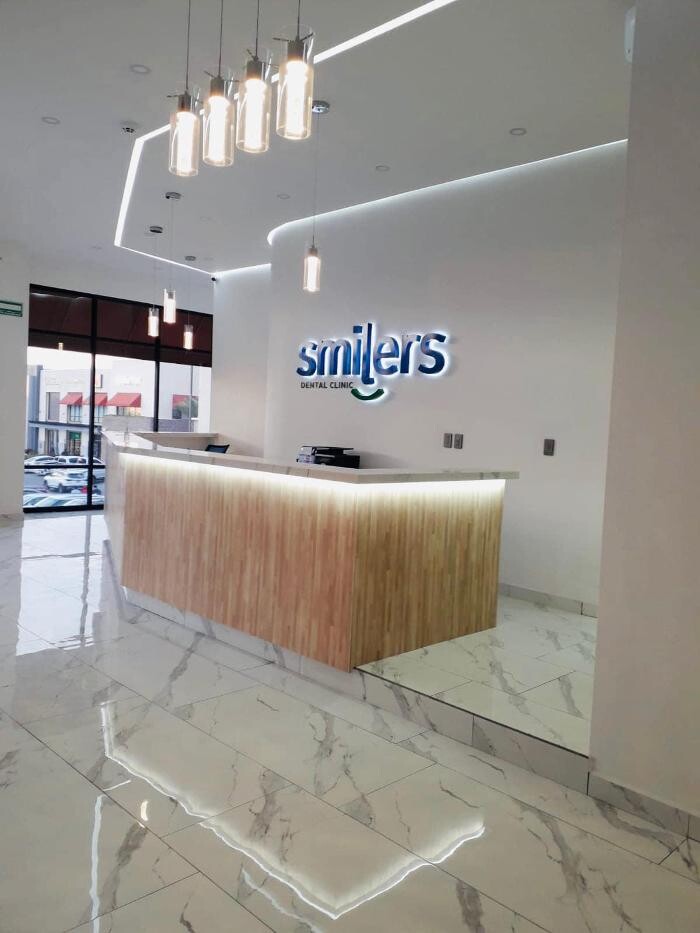 Images Smilers dental Clinic Sucursal gran vía