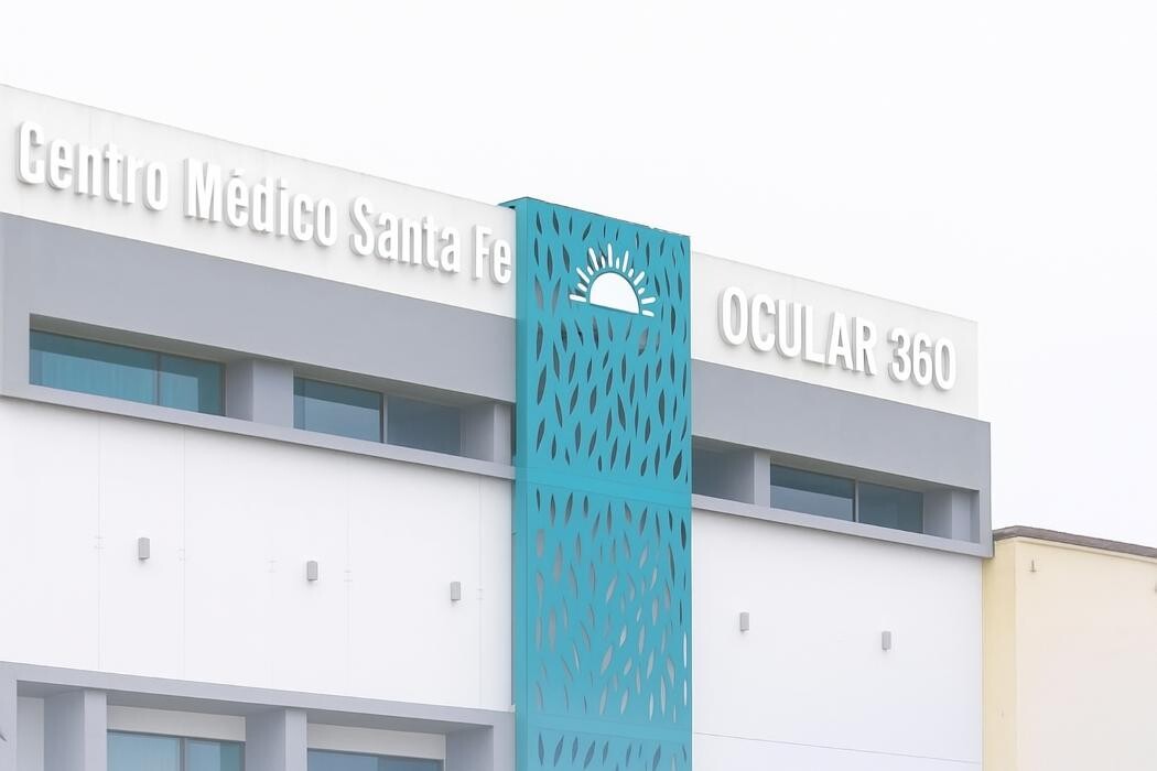 Images Ocular360 Oftalmólogo Santa Fe | Retinólogo Atlacomulco