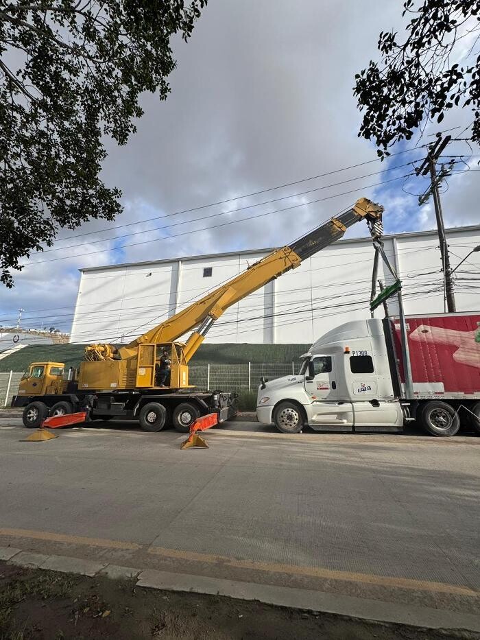 Images "Servicio de Grúas kiki " Servicios Industriales de Maniobras y Fletes en Tijuana, Baja California