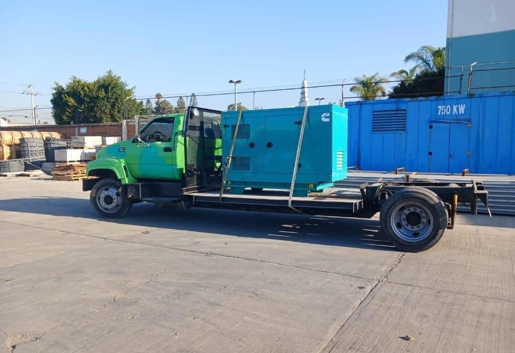 Images "Servicio de Grúas kiki " Servicios Industriales de Maniobras y Fletes en Tijuana, Baja California