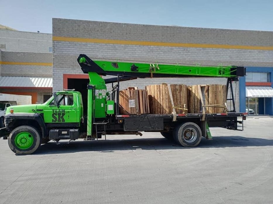 Images "Servicio de Grúas kiki " Servicios Industriales de Maniobras y Fletes en Tijuana, Baja California