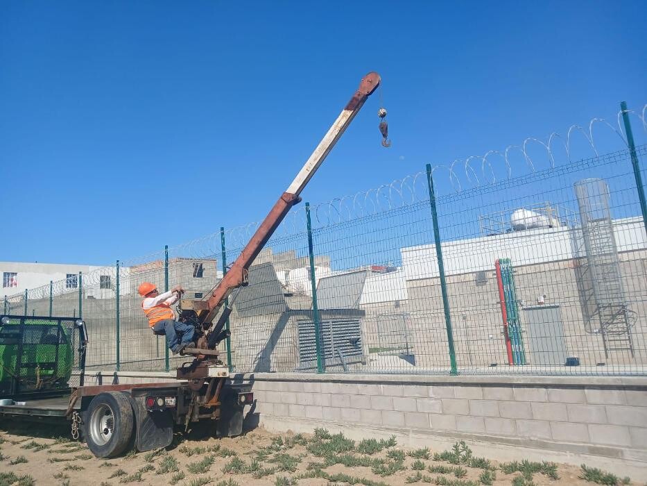 Images "Servicio de Grúas kiki " Servicios Industriales de Maniobras y Fletes en Tijuana, Baja California