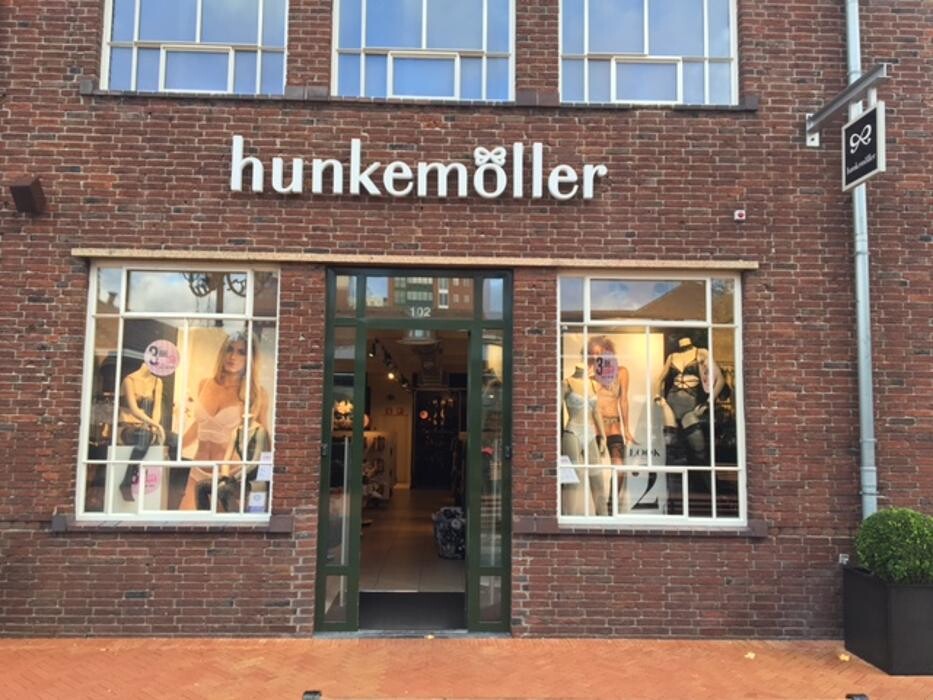 Foto's Hunkemöller Roermond Outlet
