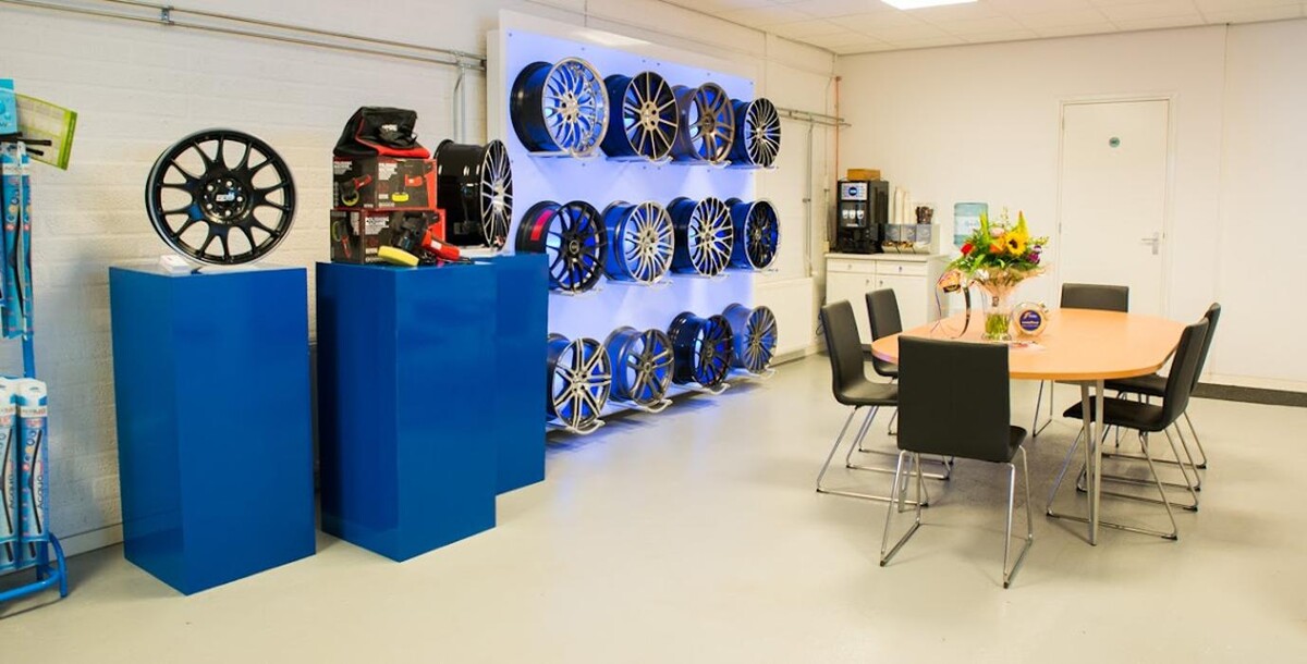 Foto's Premio Jamrozik | Banden + Autoservice