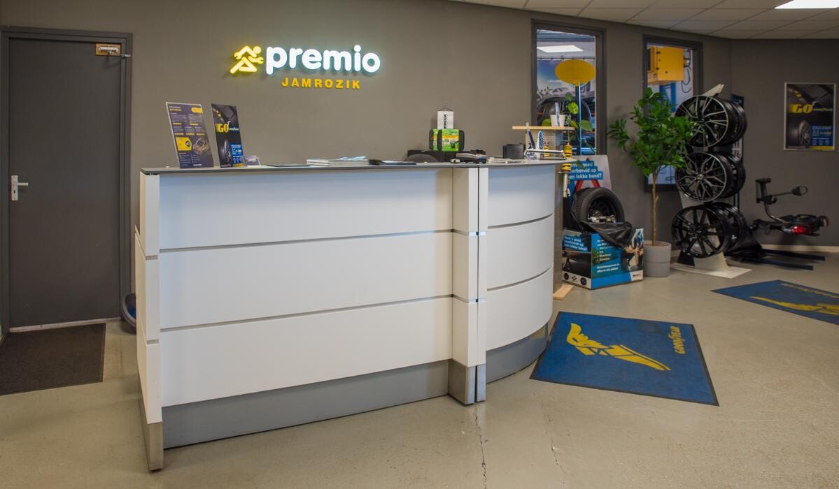 Foto's Premio Jamrozik | Banden + Autoservice