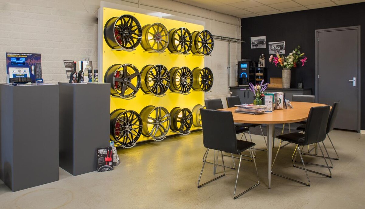 Foto's Premio Jamrozik | Banden + Autoservice
