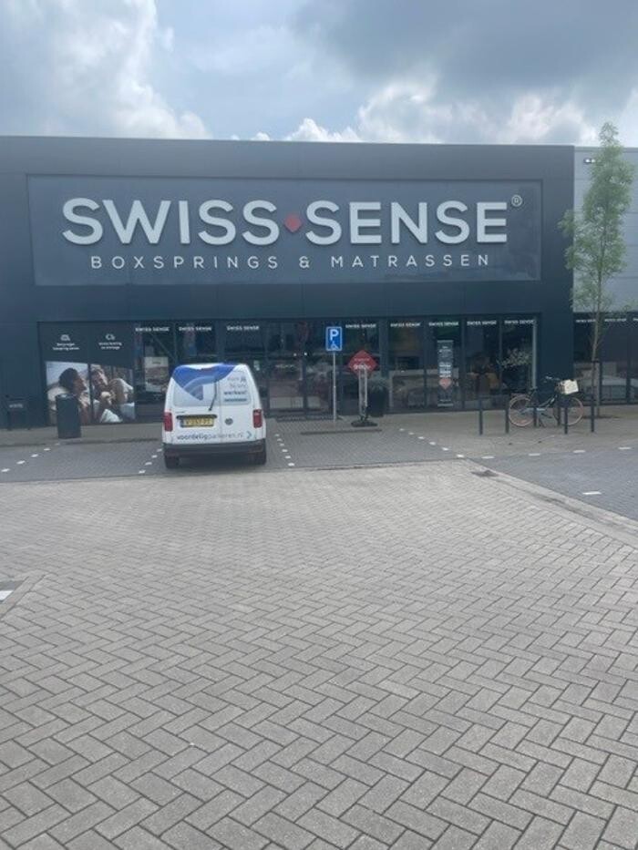 Foto's Swiss Sense Son