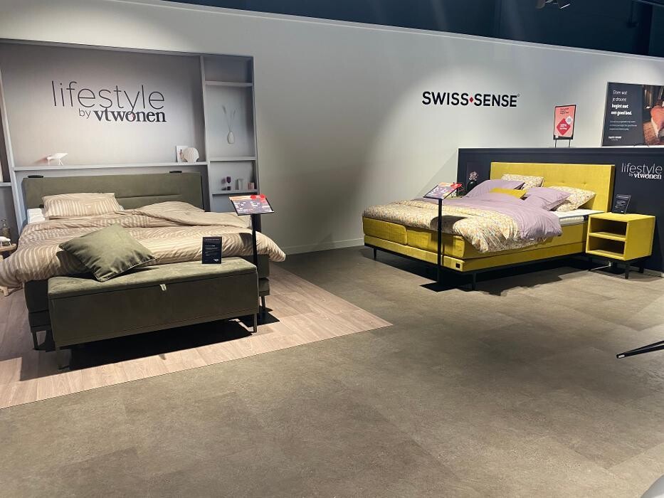 Foto's Swiss Sense Son