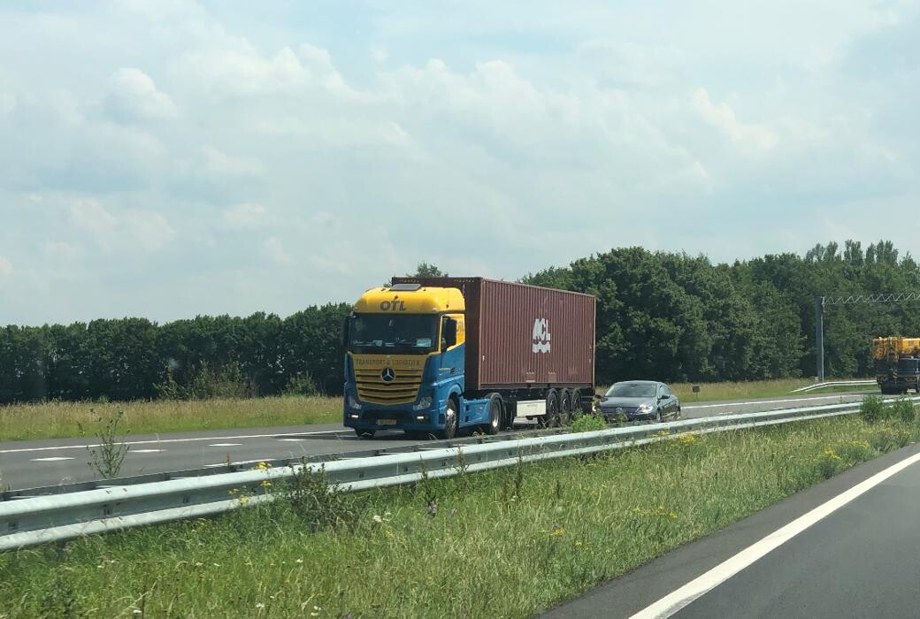 Foto's OTL Transport & Logistiek B.V.