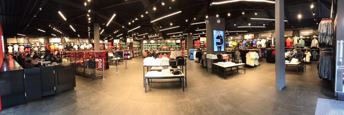 Foto's PUMA Outlet Roermond