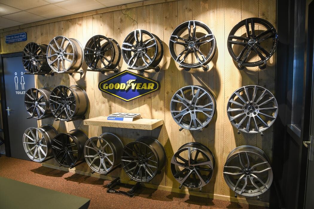Foto's Premio Peter de Groot | Banden + Autoservice