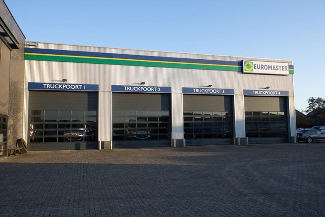 Foto's Euromaster Nijkerk