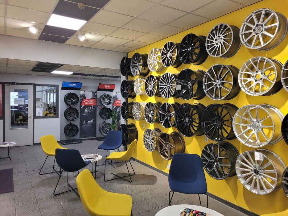Foto's Premio Deni Wheelstyling | Banden + Autoservice