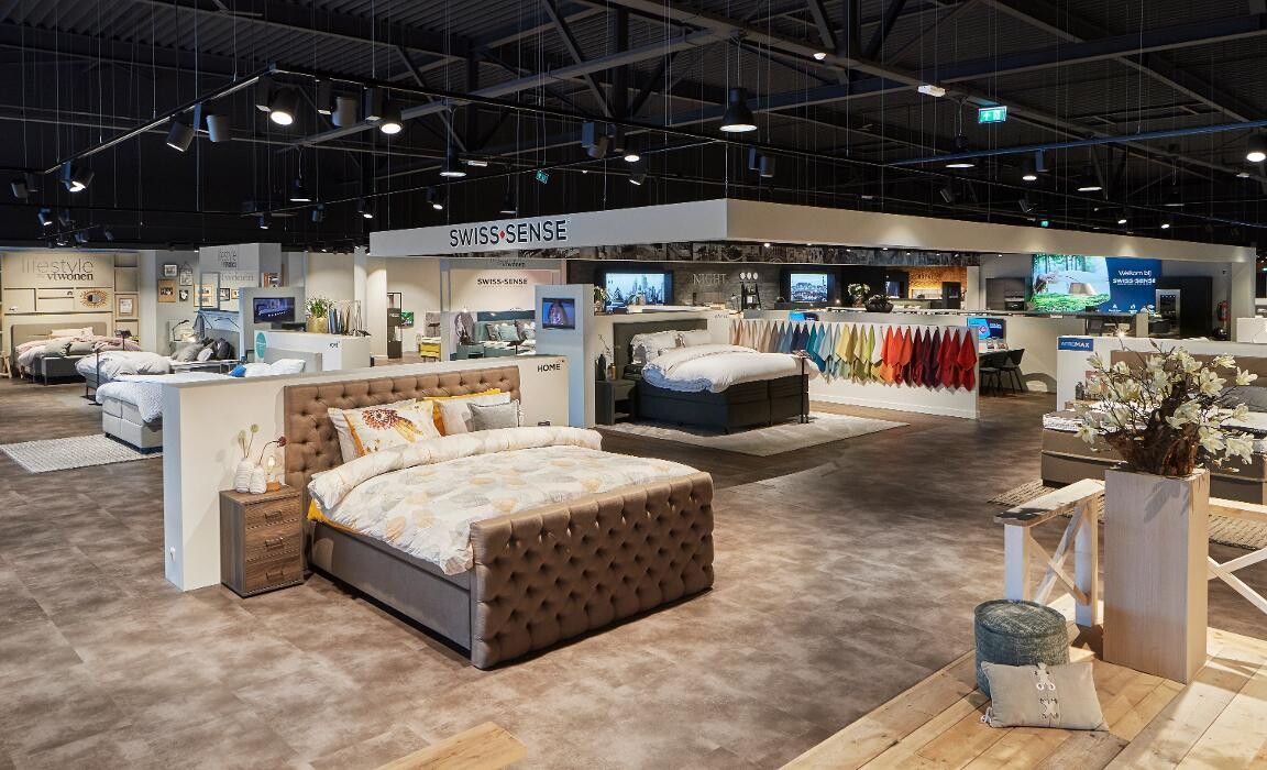 Foto's Swiss Sense Drachten + outlet