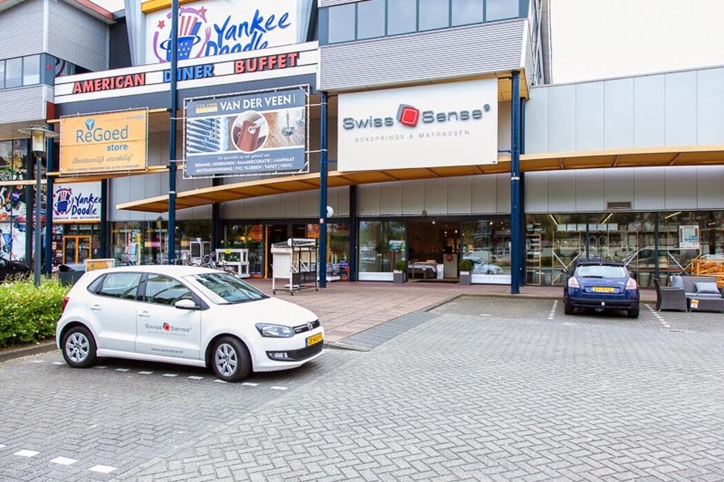 Foto's Swiss Sense Drachten + outlet