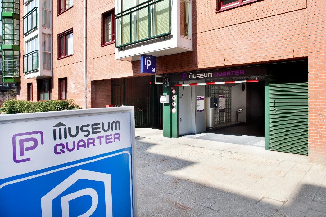 Foto's Parkeergarage Museum Quarter - Amsterdam