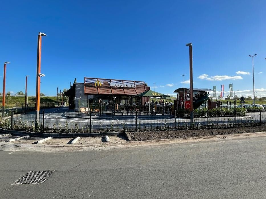 Foto's McDonald's Veendam