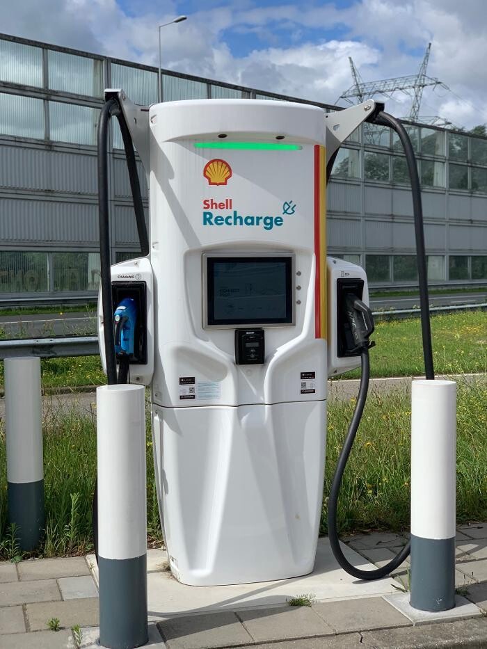 Foto's Shell Recharge Charging Station