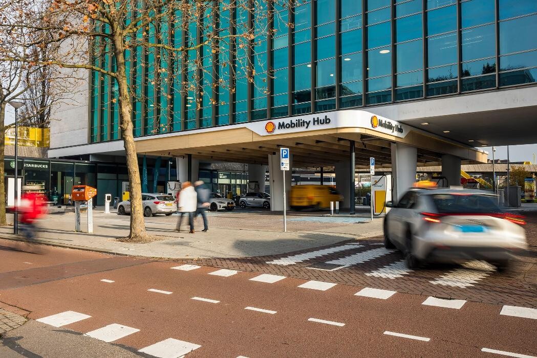 Foto's Shell Recharge Charging Station