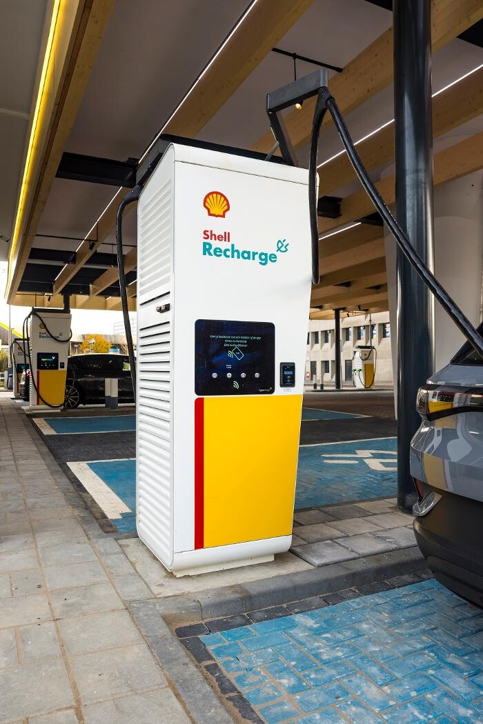 Foto's Shell Recharge Charging Station
