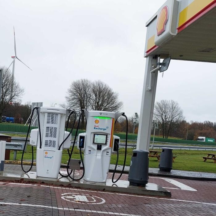 Foto's Shell Recharge Charging Station