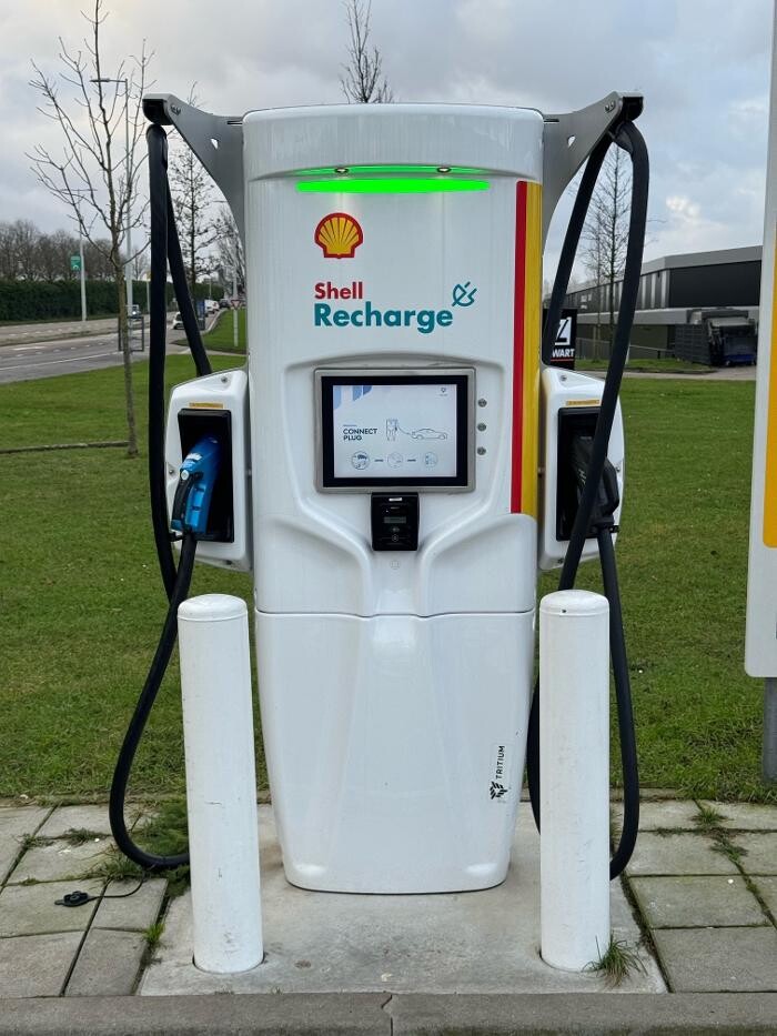 Foto's Shell Recharge Charging Station