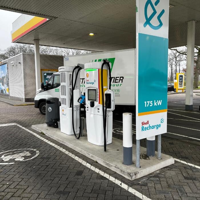 Foto's Shell Recharge Charging Station