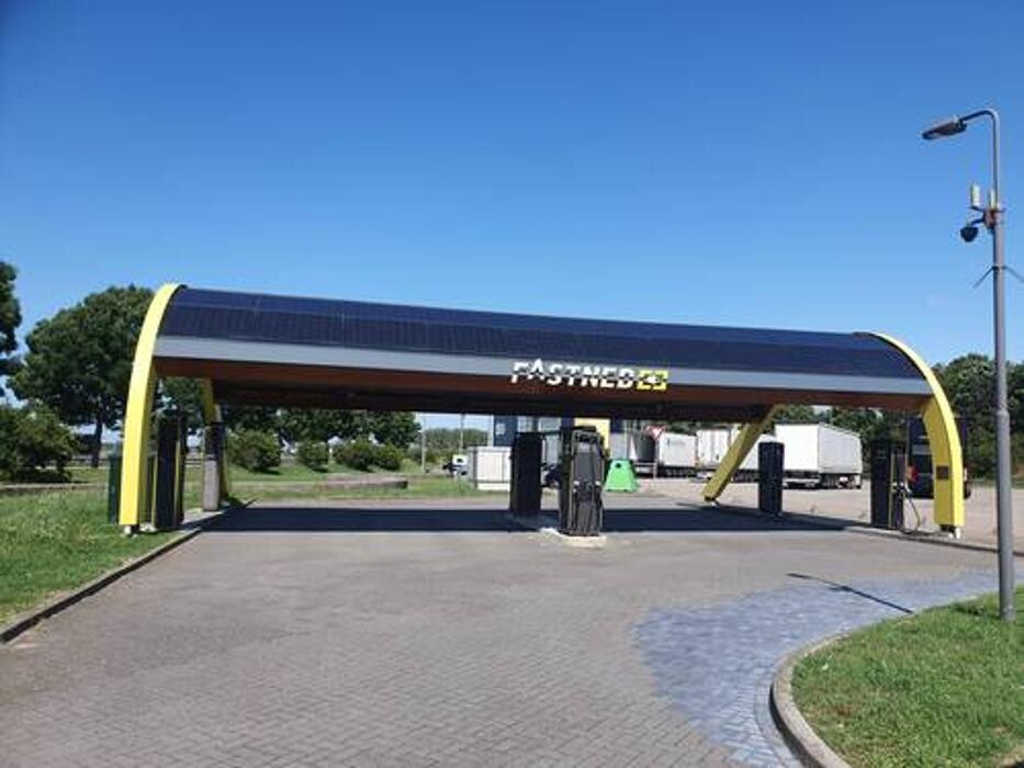 Foto's Fastned Charging Station