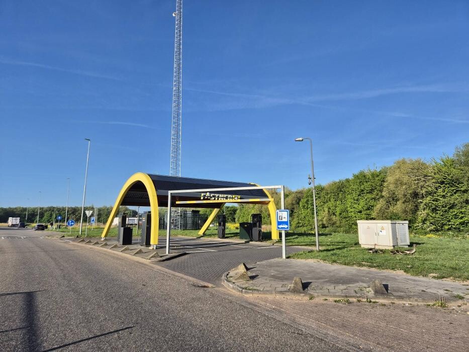 Foto's Fastned Charging Station