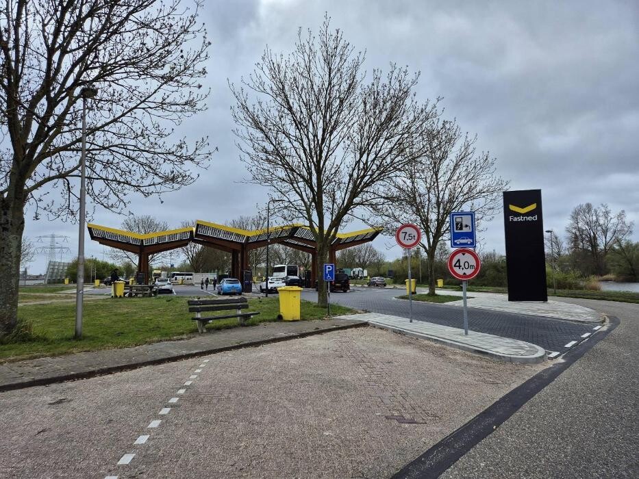 Foto's Fastned Charging Station