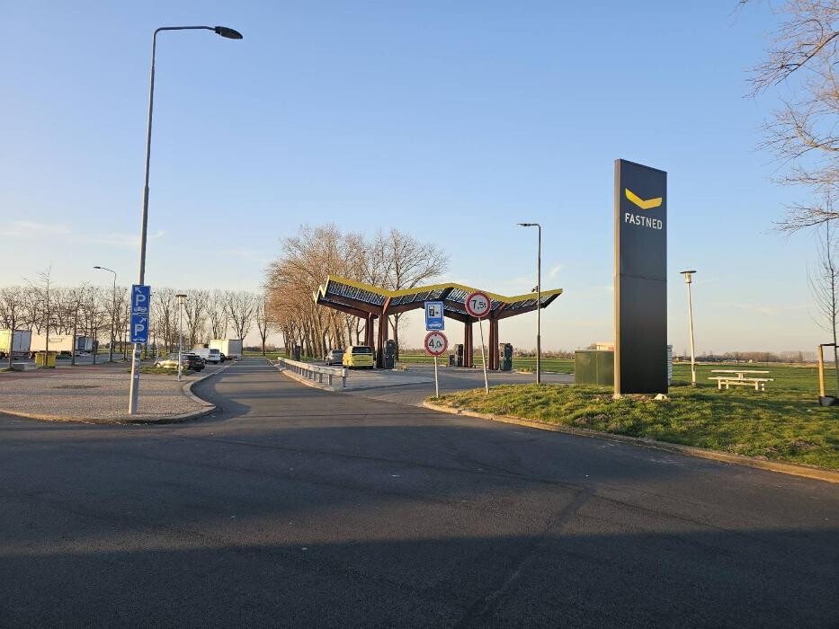 Foto's Fastned Charging Station