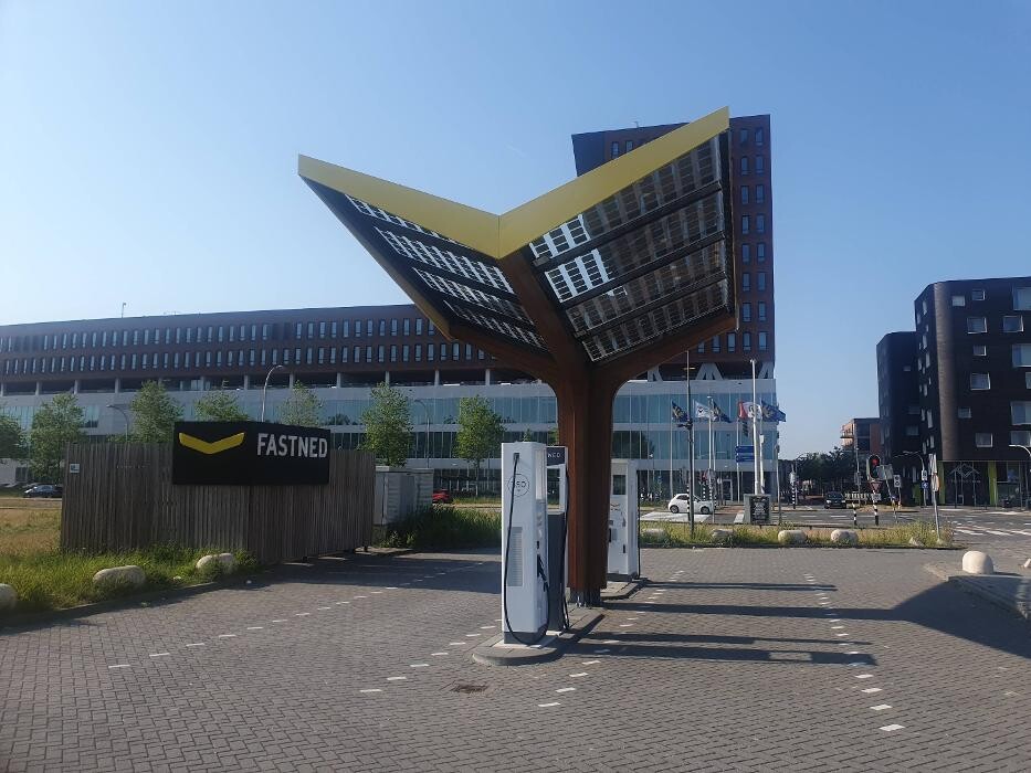 Foto's Fastned Charging Station