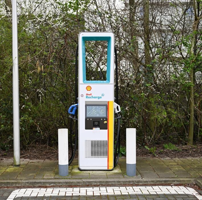 Foto's Shell Recharge Charging Station