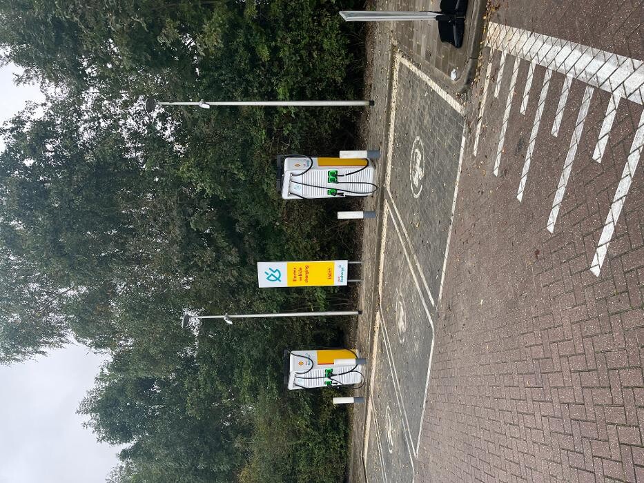 Foto's Shell Recharge Charging Station