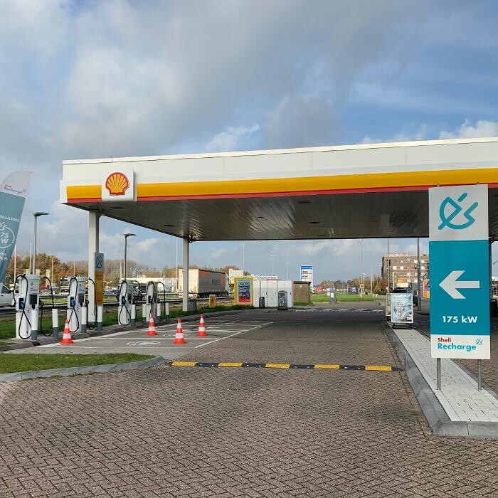 Foto's Shell Recharge Charging Station