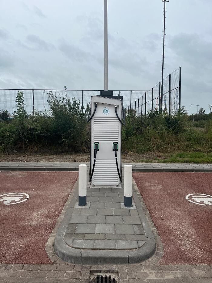 Foto's Shell Recharge Charging Station