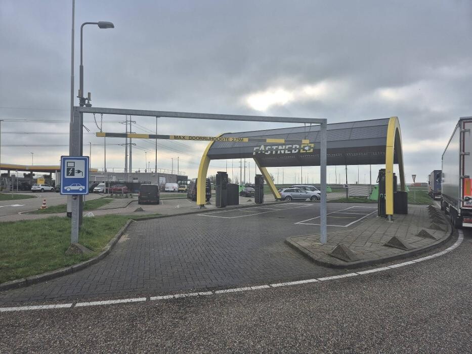 Foto's Fastned Charging Station