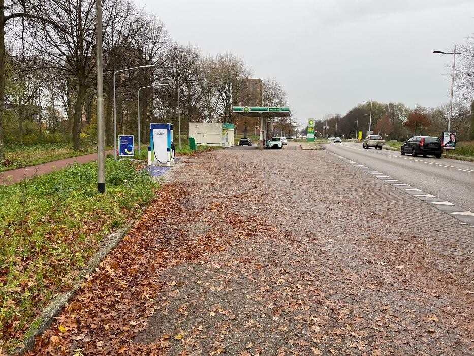 Foto's bp pulse laadstation
