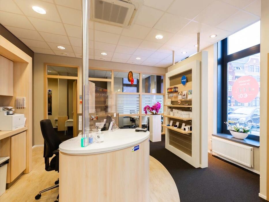 Foto's Audika hoorzorg Oudenbosch | Van Boxtel hoorwinkels
