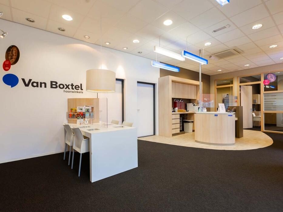 Foto's Audika hoorzorg Oudenbosch | Van Boxtel hoorwinkels